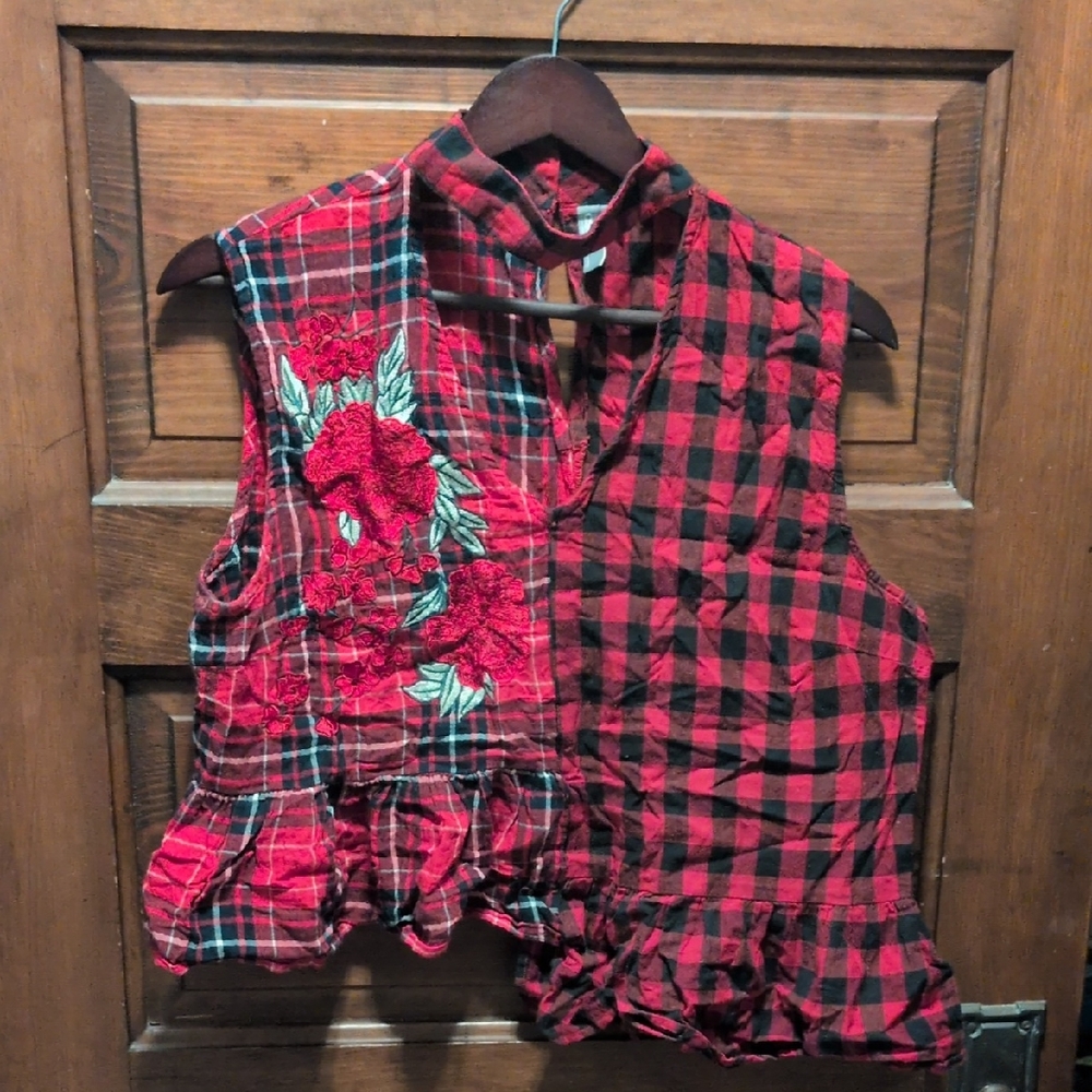 Red Plaid Sleeveless Top with Floral Embroidery Sz 12